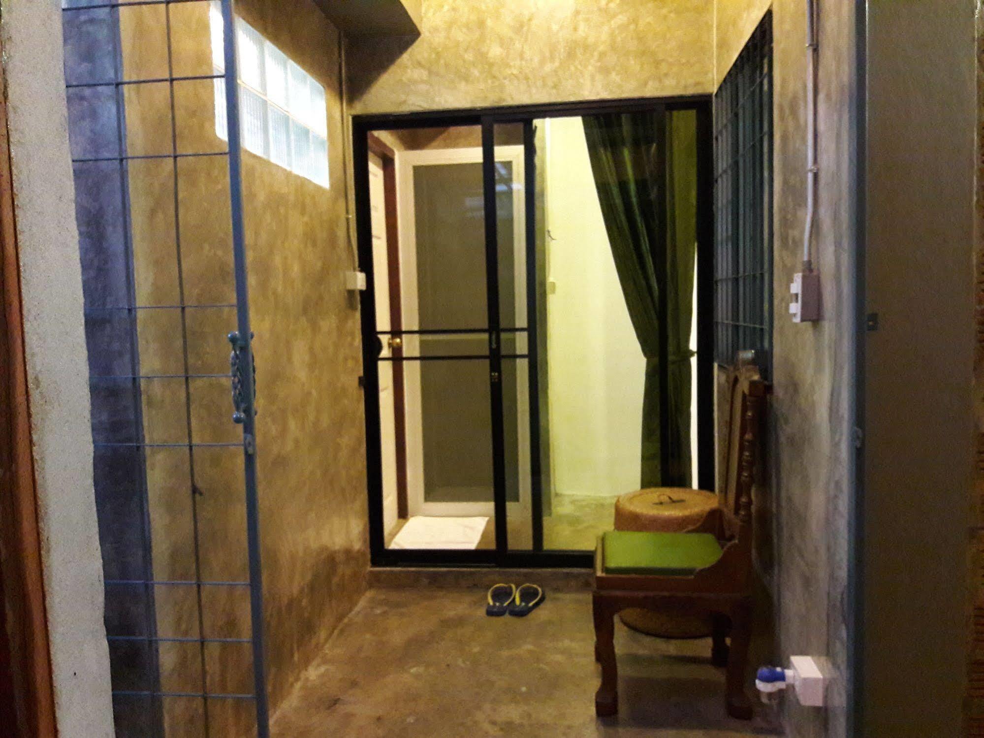 Plern Plern Bed And Bike Hotell Chiang Mai Eksteriør bilde